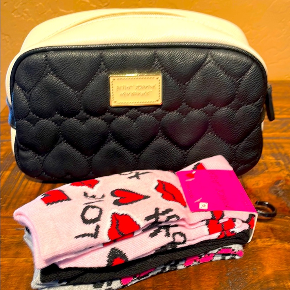 Betsey Johnson Black Quilted Vegan Leather Heart Cosmetic Case & 3 Pack Socks